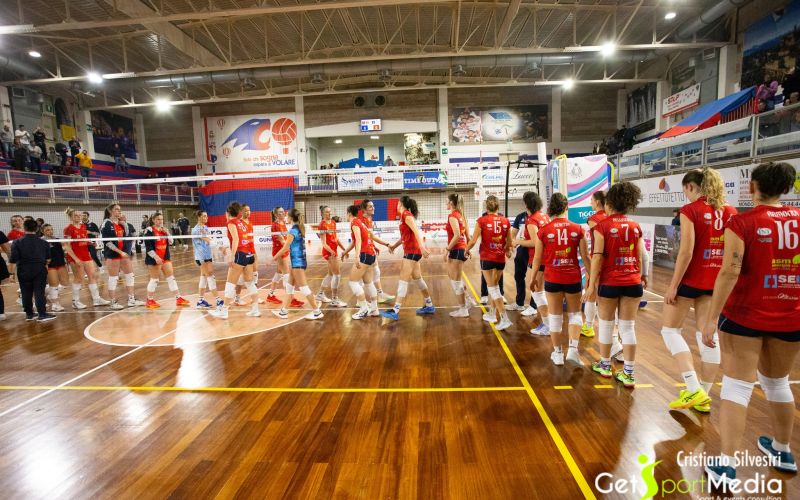 Pallavolo Florens letale, Mondovì Volley troppo discontinuo: al Palamanera è 1-3